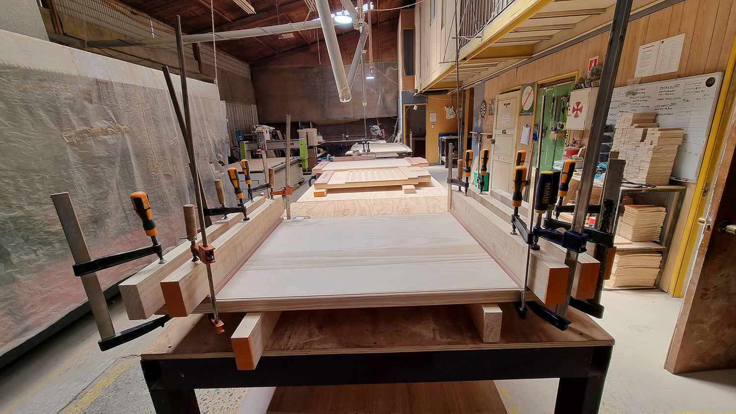 Carpinteria y trabajo en chile con prensas router cnc y laser
