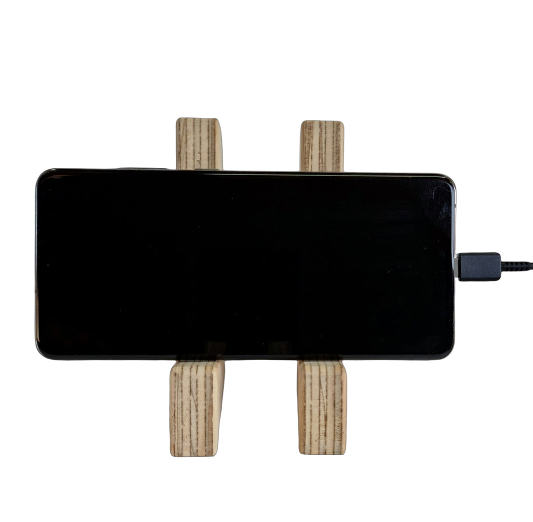 Soporte celular de madera