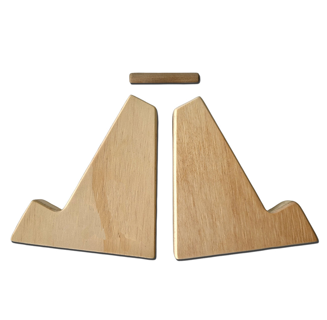 Tres piezas de madera armables para soporte de celular