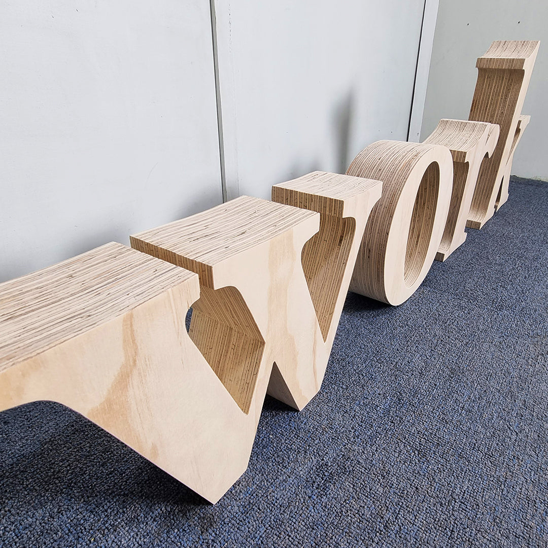 Letras corporeas de madera cortadas con router cnc